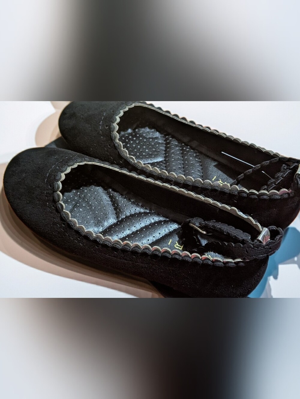 Tahari Black Suede Ballet Flats – Brand New